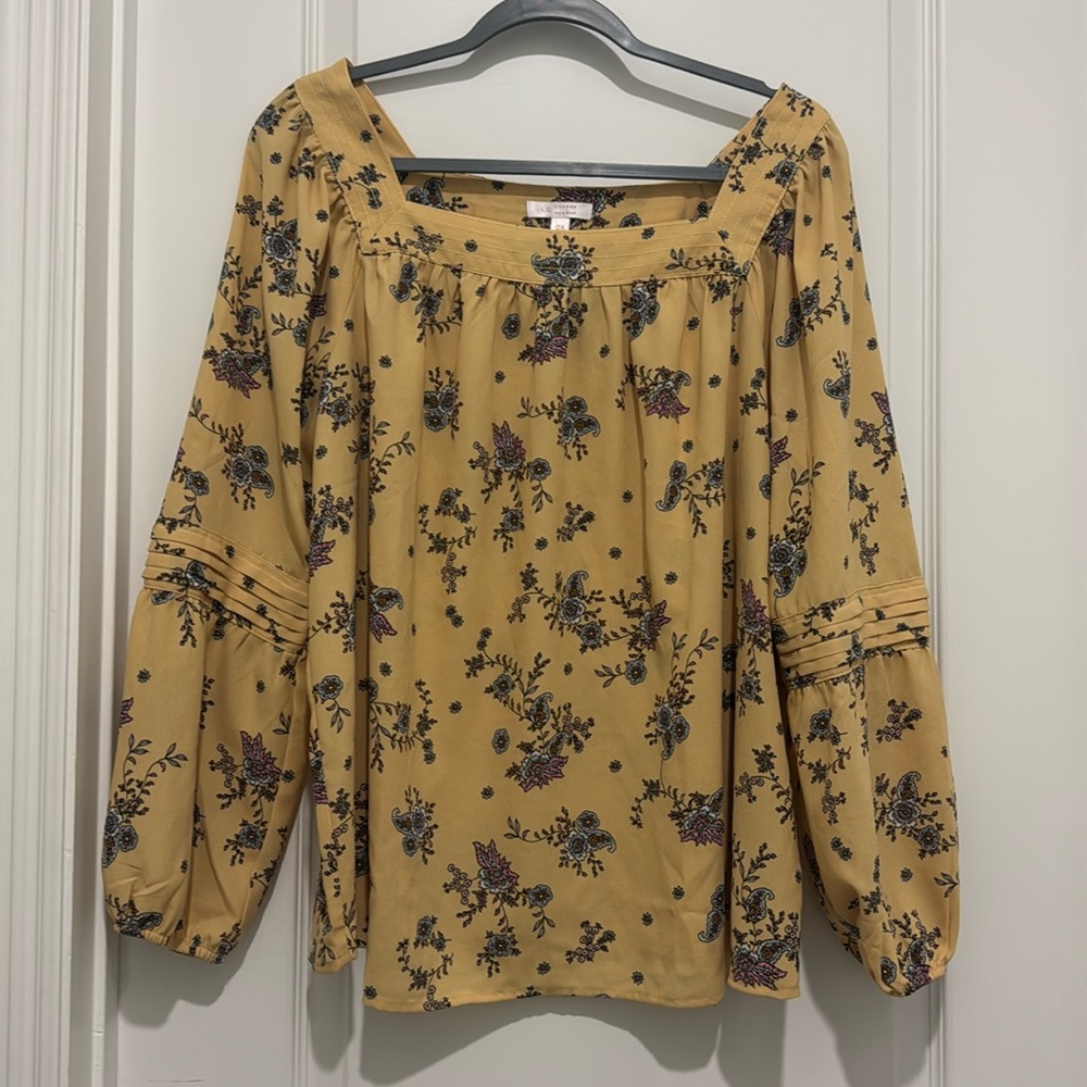 Women’s Lauren Conrad yellow gold floral top - 0x